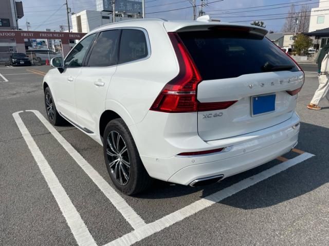 Volvo XC60 2021-02 3687098-2