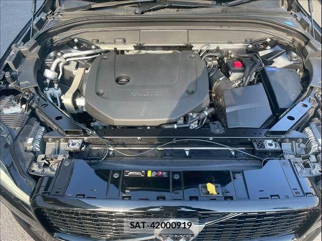 Volvo XC60 2021-03 3911051-11