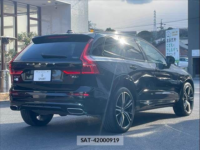 Volvo XC60 2021-03 3911051-16
