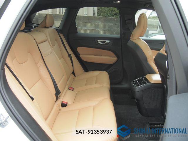Volvo XC60 2019-03 3936222-7