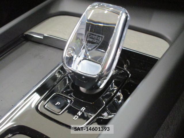 Volvo XC60 2025-07 4141169-7