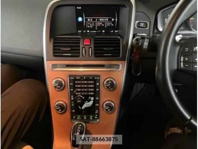 Volvo XC60 2016-09 4141171-13