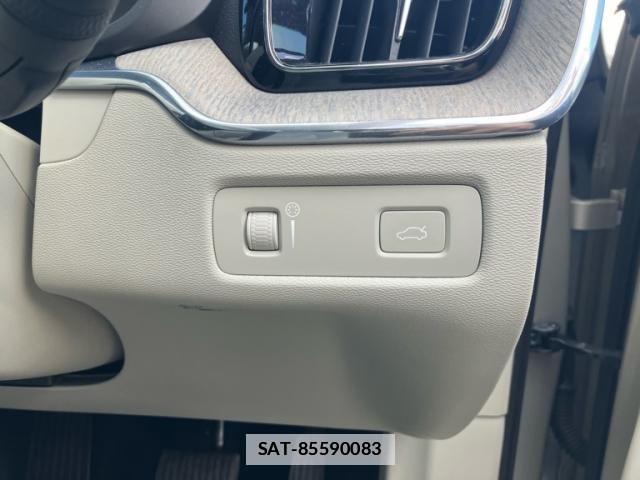 Volvo XC60 2018-07 4177823-17