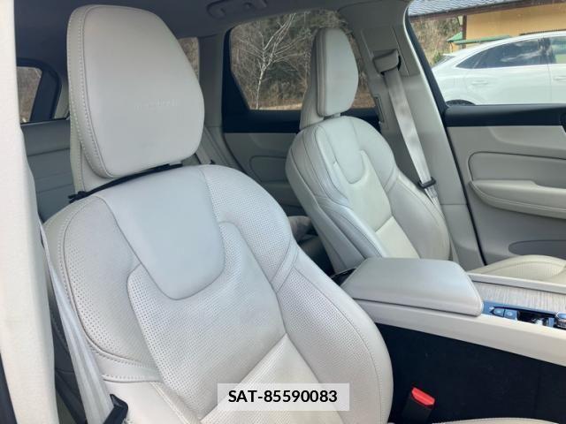 Volvo XC60 2018-07 4177823-22