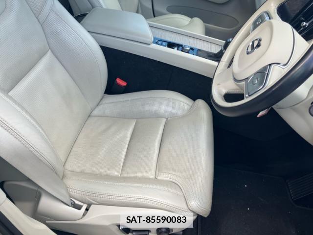 Volvo XC60 2018-07 4177823-23
