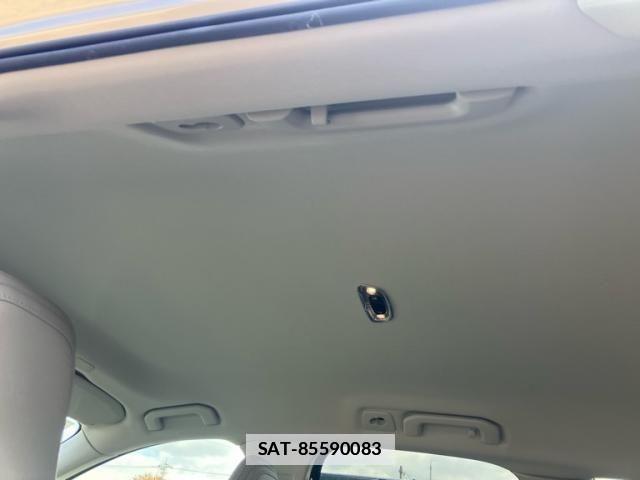 Volvo XC60 2018-07 4177823-25