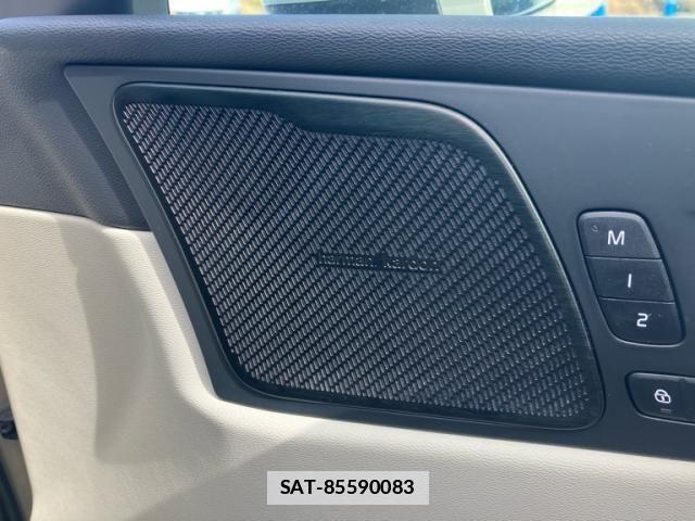 Volvo XC60 2018-07 4177823-27