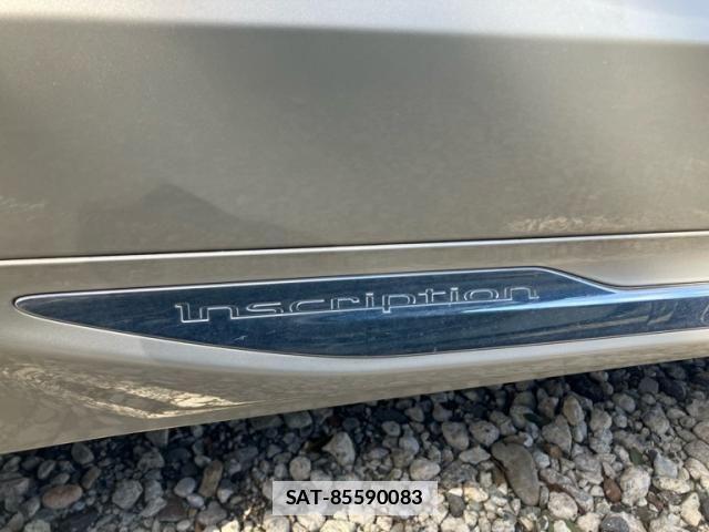 Volvo XC60 2018-07 4177823-28