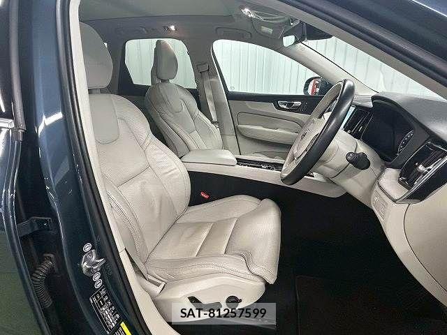 Volvo XC60 2018-05 4424880-6