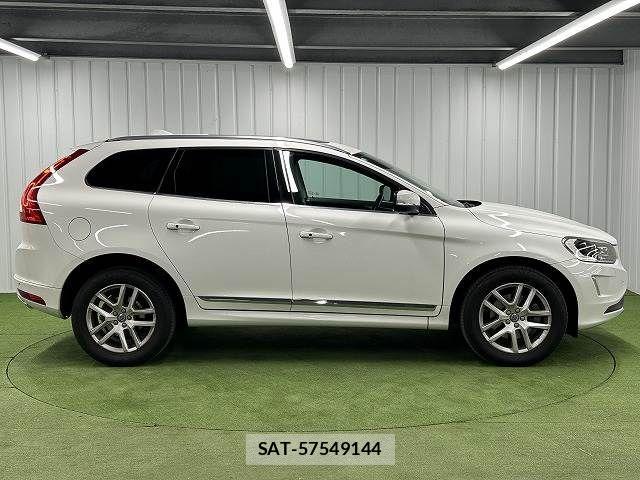Volvo XC60 2017-03 4424888-14