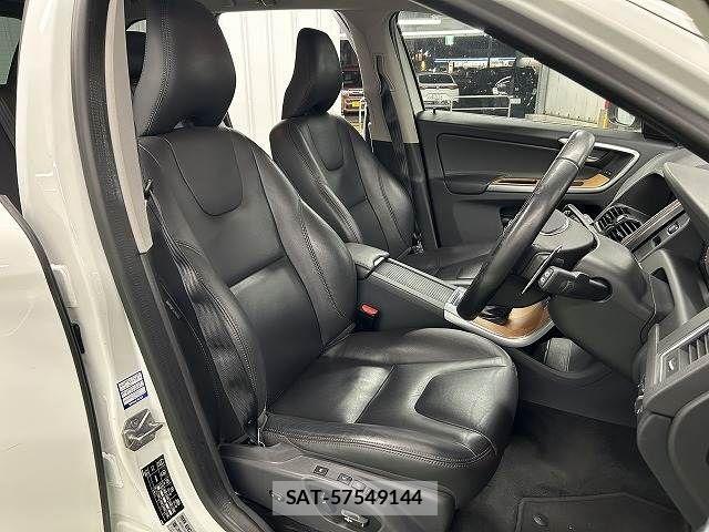 Volvo XC60 2017-03 4424888-6