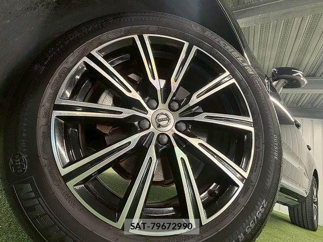 Volvo XC60 2018-07 4424884-18