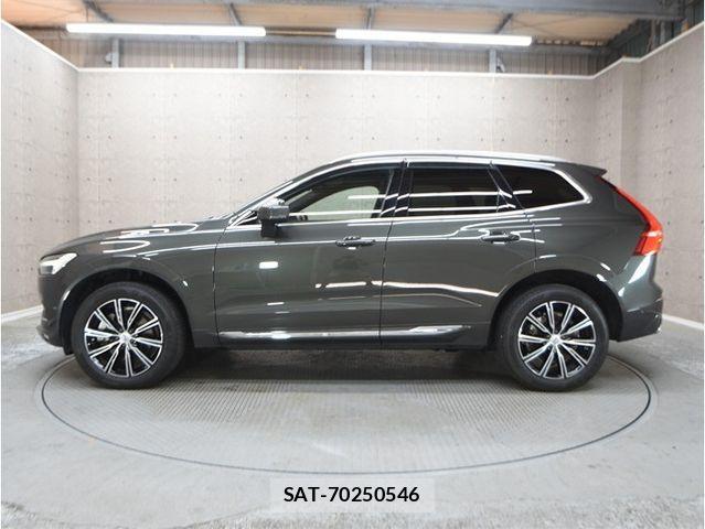 Volvo XC60 2021-06 4424874-9