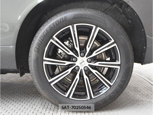 Volvo XC60 2021-06 4424874-17