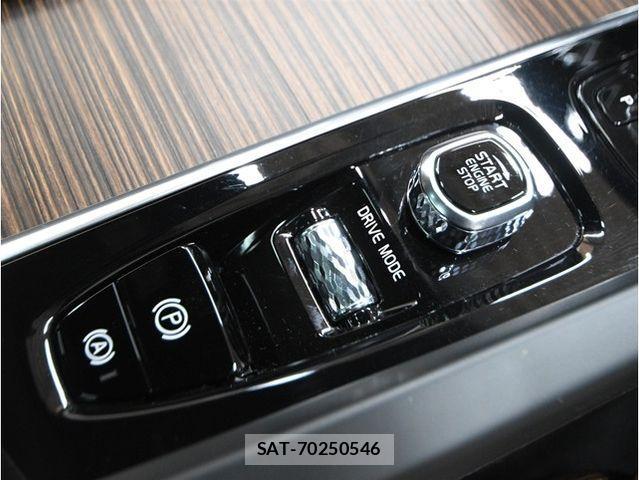 Volvo XC60 2021-06 4424874-29