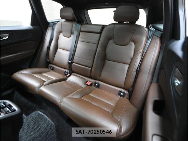 Volvo XC60 2021-06 4424874-5