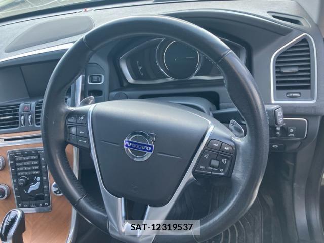 Volvo XC60 2016-11 4604173-13