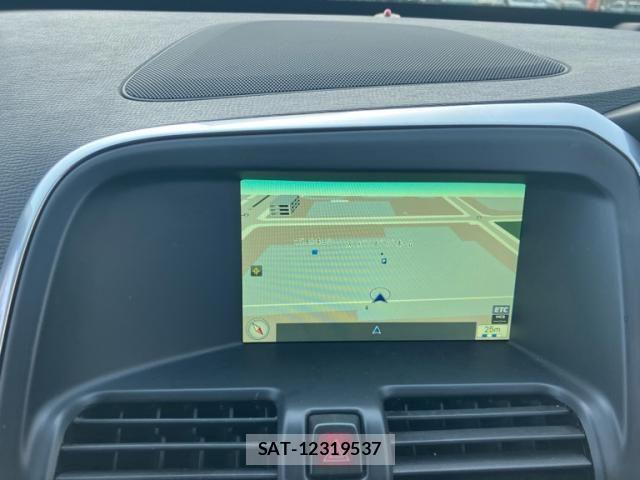 Volvo XC60 2016-11 4604173-15
