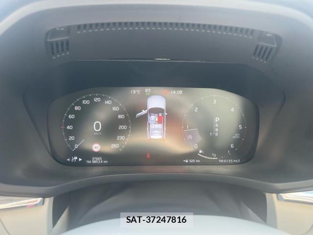 Volvo XC60 2020-09 4604164-15