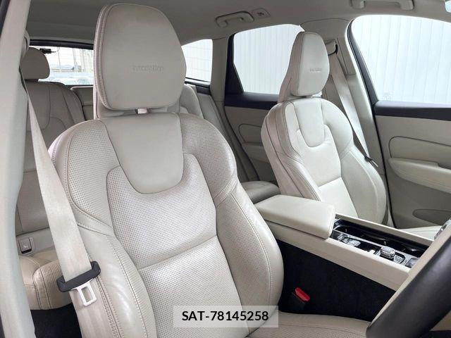 Volvo XC60 2020-01 4993435-12
