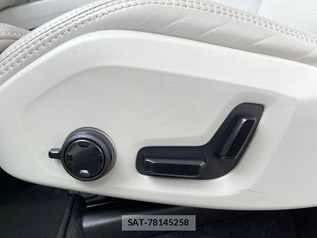 Volvo XC60 2020-01 4993435-8
