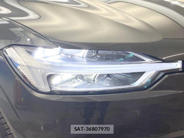 Volvo XC60 2018-12 4993439-12