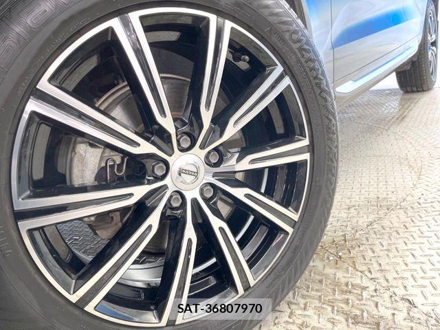 Volvo XC60 2018-12 4993439-13