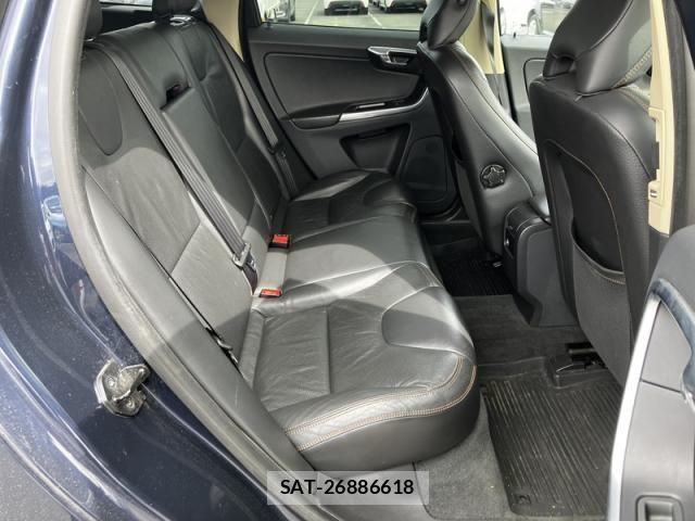 Volvo XC60 2012-03 4993456-11