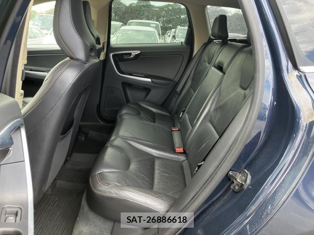 Volvo XC60 2012-03 4993456-13