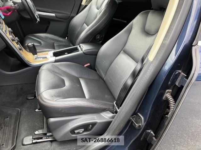 Volvo XC60 2012-03 4993456-15