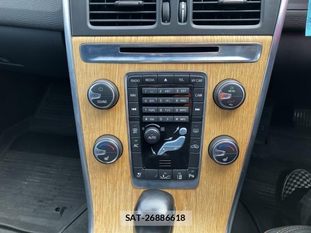 Volvo XC60 2012-03 4993456-24
