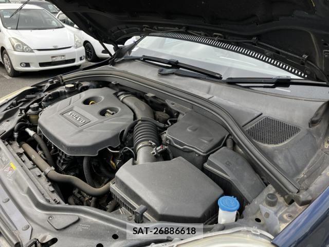 Volvo XC60 2012-03 4993456-28