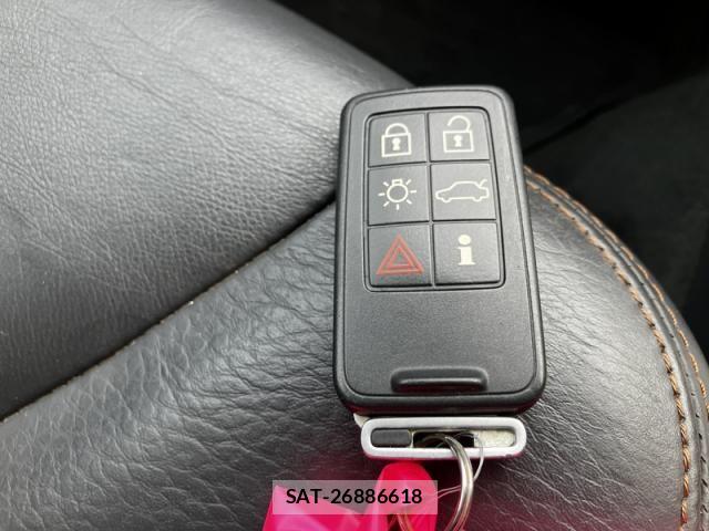 Volvo XC60 2012-03 4993456-29