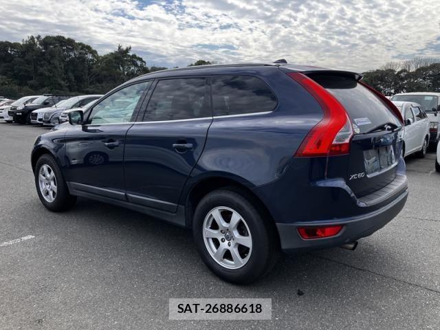 Volvo XC60 2012-03 4993456-3