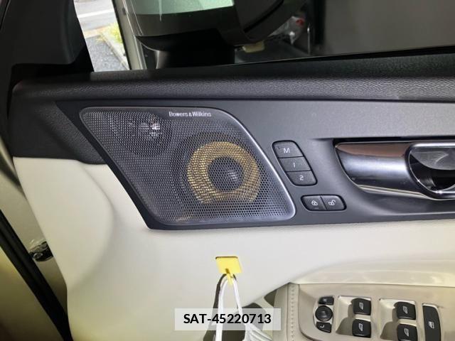 Volvo XC60 2017-12 6022557-13