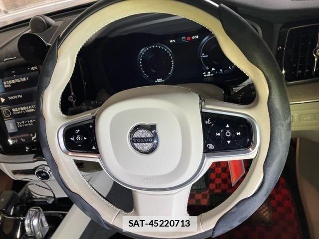 Volvo XC60 2017-12 6022557-16