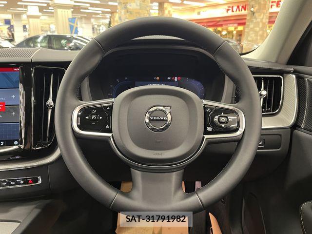 Volvo XC60 2025-06 6022548-7