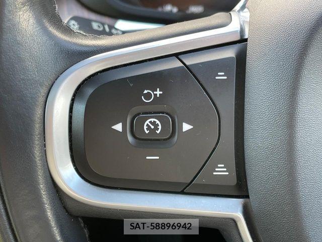 Volvo XC60 2021-03 6022554-8