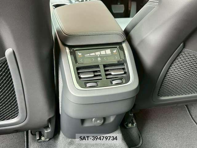 Volvo XC60 2025-06 6022551-10