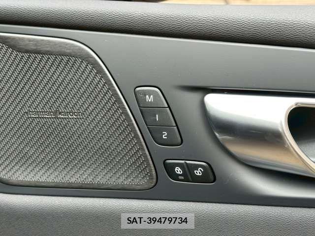 Volvo XC60 2025-06 6022551-5