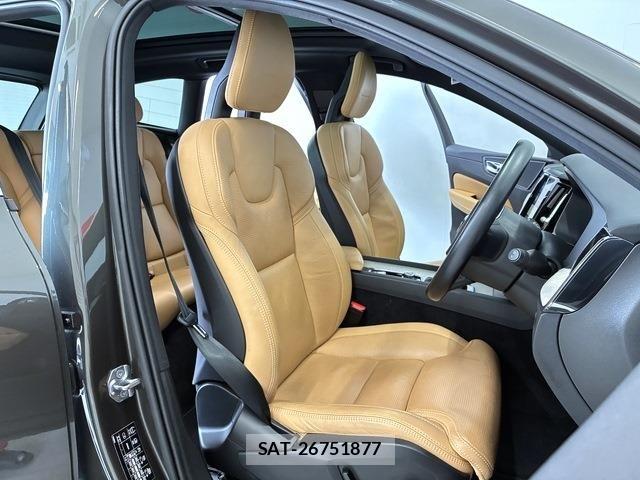 Volvo XC60 2017-12 6220971-9