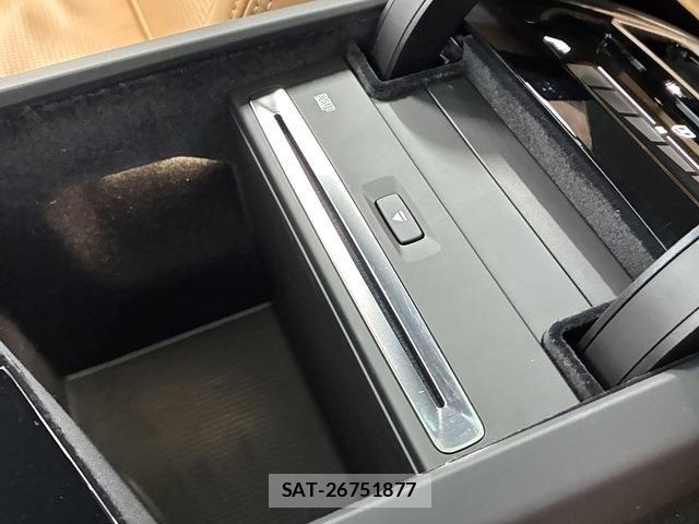 Volvo XC60 2017-12 6220971-18