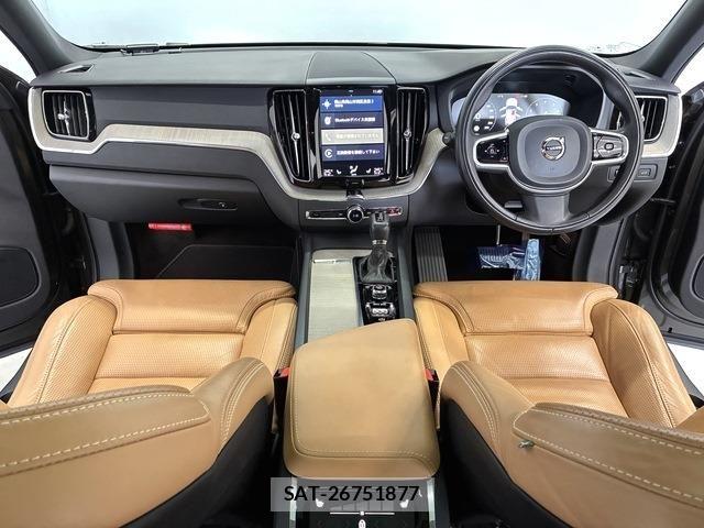 Volvo XC60 2017-12 6220971-1