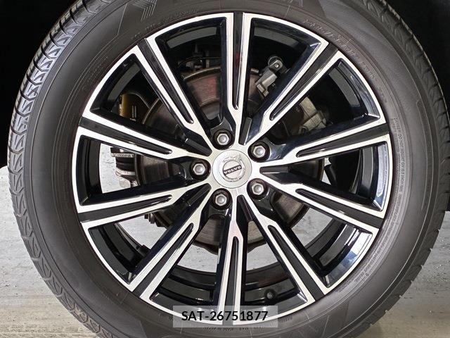Volvo XC60 2017-12 6220971-27