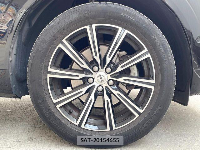Volvo XC60 2017-12 6220970-17
