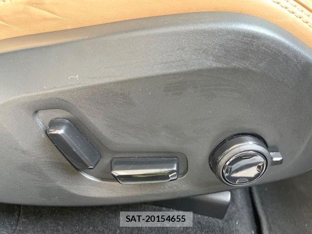 Volvo XC60 2017-12 6220970-8
