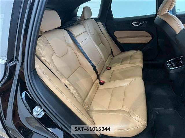Volvo XC60 2020-03 6220969-9