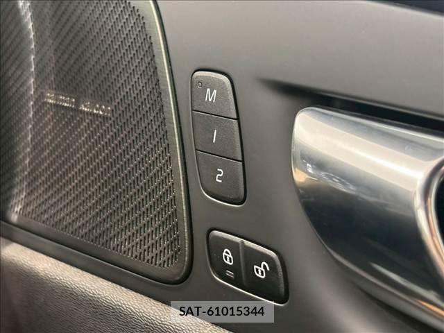 Volvo XC60 2020-03 6220969-7