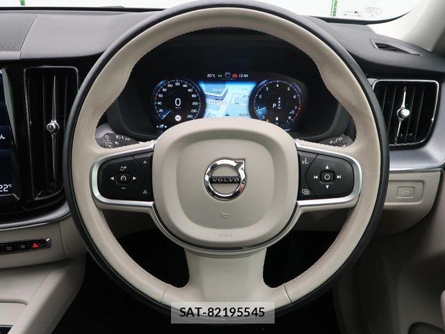 Volvo XC60 2021-02 6504618-9