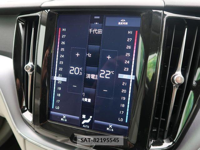Volvo XC60 2021-02 6504618-19